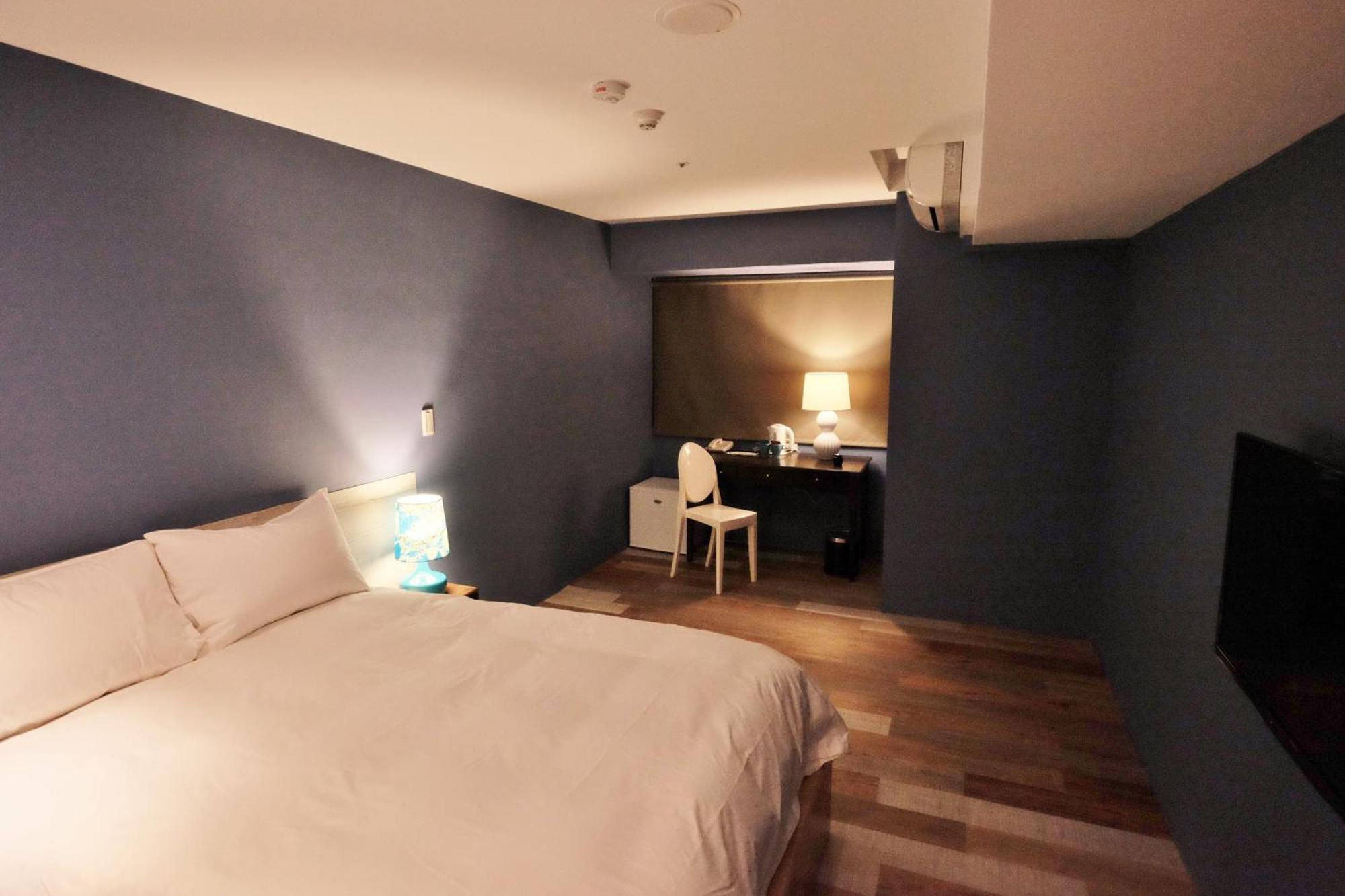 Happy Inn Taichung Buitenkant foto