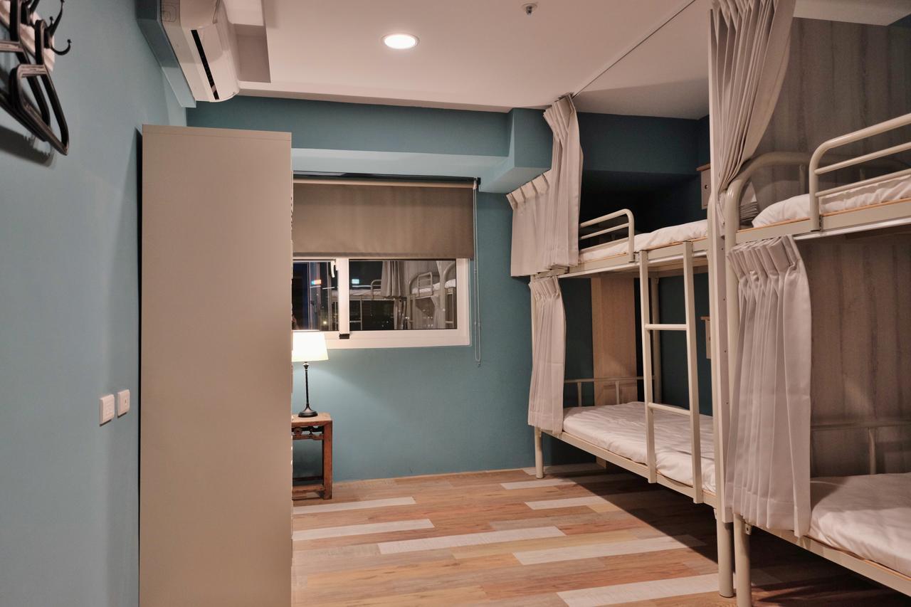Happy Inn Taichung Buitenkant foto